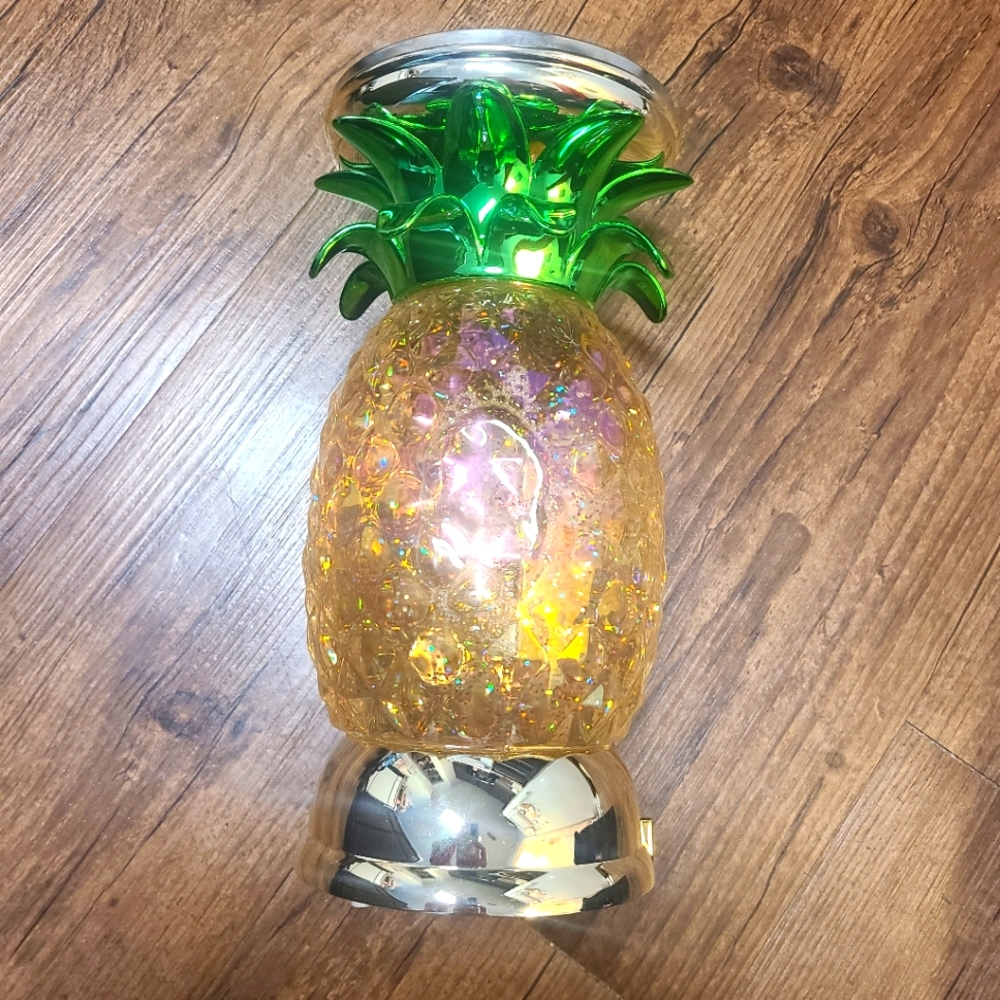 Bath and Body Works Pineapple Glitter Candle Stand